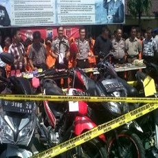 Polres Tanjung Perak Amankan 42 Tersangka, Sebagian Besar Remaja