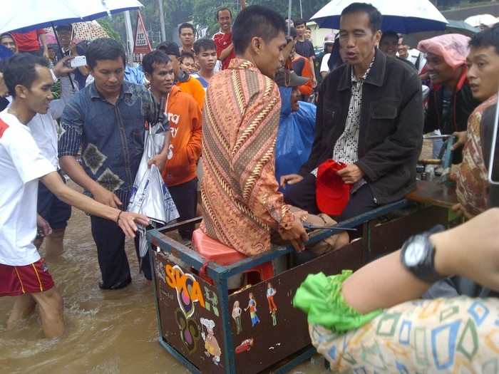 Jakarta Banjir Lagi, Jokowi: Drainasenya Harus Digedein