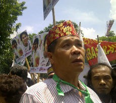 Tuntut Keadilan Hiu Bersaudara, Anton Medan Geruduk Kedubes Malaysia