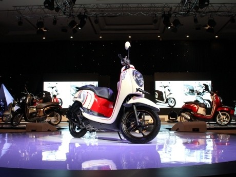 Honda Scoopy Injeksi, Asyik Dibawa Meliuk-liuk