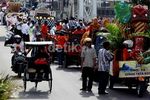 Pawai Panjang Mulud Jadi Tontonan Warga