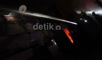 Kebarakan ini diduga karena hubungan arus pendek.