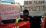Mahasiswa Tuntut KPK Periksa Gubernur Nur Alam