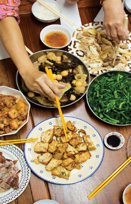 Hidangan Ini Pantang Disajikan Saat Imlek 