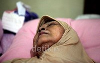 Bintang yang berjaya di era 1950-an hingga 1980-an itu pun lebih banyak menghabiskan waktu untuk mencoba berbagai penyembuhan dari penyakit yang dideritanya.
