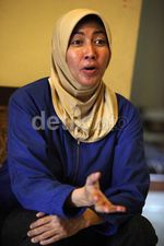 Karena Glukoma, Aminah Cendrakasih Kini Tak Berdaya