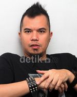Penampilan Ahmad Dhani & Mulan Jameela di DahSyat