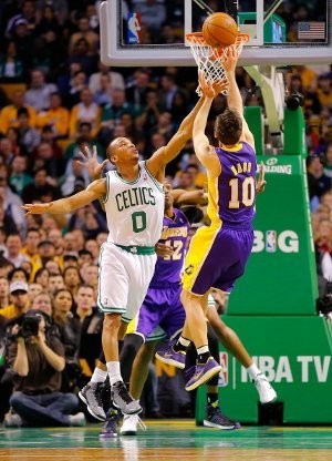 Celtics Tundukkan Lakers
