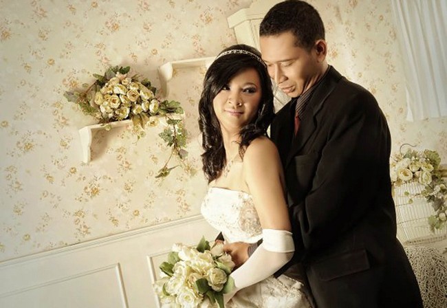 Berty Maharani Febrianty & Agus Susanto simple elegant (dok. Wolipop)