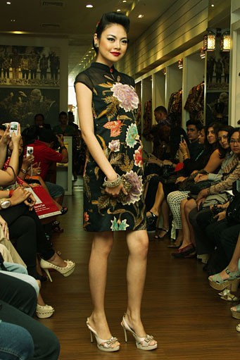 Jakarta, 07 Februari 2013. Iwan Tirta Grand Launching Gallery Iwan Tirta Private Collection. 07 Februari 2013 at Senayan City. Lt.2. Jakarta. [Foto: Mohammad Abduh/Wolipop]