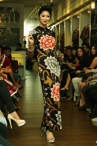 Jakarta, 07 Februari 2013. Iwan Tirta Grand Launching Gallery Iwan Tirta Private Collection. 07 Februari 2013 at Senayan City. Lt.2. Jakarta. [Foto: Mohammad Abduh/Wolipop]