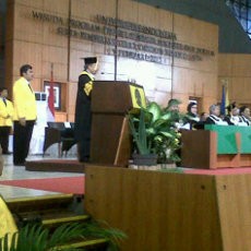 JK Bicara Kepemimpinan di Hadapan Ani Yudhoyono dan Wisudawan UI