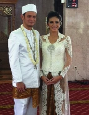 Eno \Netral\ & Nadila Ernesta Resmi Menikah Eno \Netral\ & Nadila Ernesta Resmi Menikah