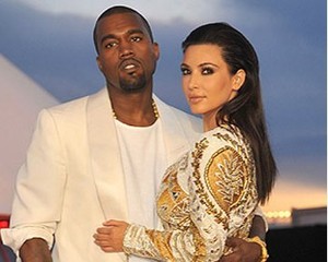 Kim Kardashian Tak Mau Gunakan Nama Belakang Kanye West