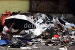 Sampah Sisa Imlek Dibersihkan