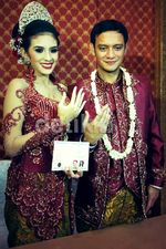 Eno Netral Resmi Menikah