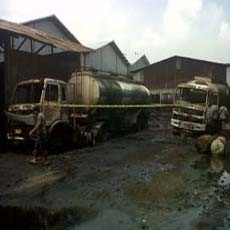 Yang Terbakar di Mutiara Tambak Langon Adalah Gudang Oli