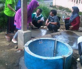 Demi Hidup Sehat, Warga Gading Arisan Jamban