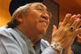 Taufiq Kiemas: PDIP Tak Usah Tangkap Politikus Kutu Loncat