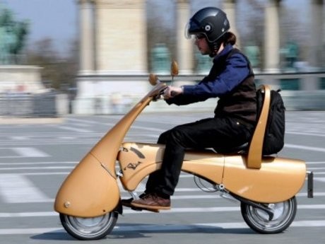 Skutik Ringan Bisa Dilipat dari Hongaria