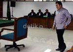 Amran Batalipu Divonis 7,5 Tahun Penjara
