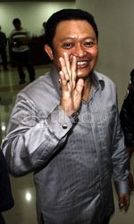 Amran Batalipu Divonis 7,5 Tahun Penjara