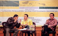 (Ki-ka) Wakil Menteri Pertahanan Syafrie Syamsuddin, Andi Sinulingga dan Tantowi Yahya.