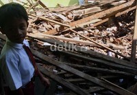 Di sekolah ini ada dua ruang kelas dan 1 ruang Unit Kesehatan Sekolah (UKS) yang sudah tidak dipakai karena kondisinya rusak sejak 2 tahun lalu. Arbi Anugrah/detikcom.