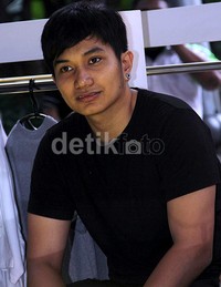 Para penggemar selalu berteriak histeris bila nama Lale disebutkan. Ayya/detikFoto.