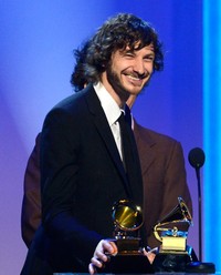 Gotye langsung menyabet dua piala. Kevork Djansezian/Getty Images.
