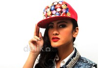 Aku suka lihat style Rihanna, Agnes Monica, kayak Girls' Generation (SNSD). Next single aku akan condong ke sana. Bukan ngikutin tapi terinspirasi, paparnya. Gus Mun/detikHOT.