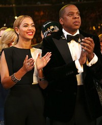 Beyonce dan Jay-Z duduk di barisan paling depan. Christopher Polk/Getty Images for NARAS.