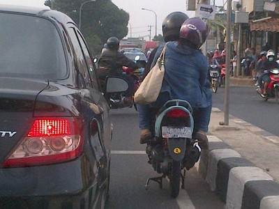 Lama Sekali Lampu Merahnya