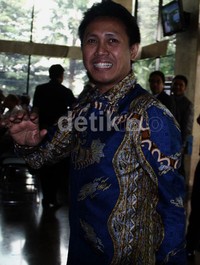Eko memasuki ruang tunggu KPK. Ramses/detikFoto.