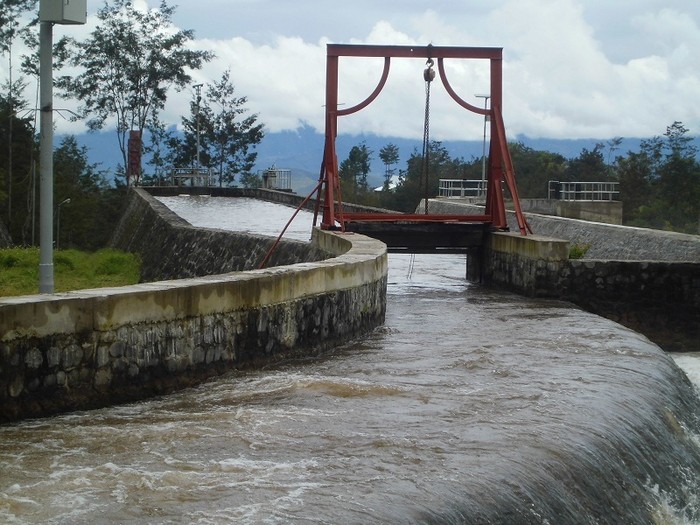 Dorong Energi Terbarukan, PLN Papua Pangkas 50 Juta Liter Pemakaian BBM