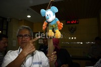 Pong Hardjatmo mendesak KPK agar menetapkan Anas Urbaningrum menjadi tersangka dalam korupsi Hambalang. Ramses/detikFoto.
