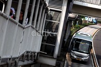 Saat ini baru Kopaja AC 20 (Senen-Lebak Bulus) yang terintegrasi dengan bus TransJ. Bus Kopaja ini masuk ke dalam jalur bus TransJ di Kuningan kemudian keluar di sekitar Ragunan.