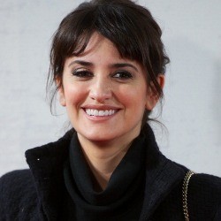 Penelope Cruz Hamil Anak Kedua