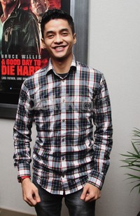 Ya belum setahun pacarannya. Hari Pahlawan pokoknya. Adalah rahasia, tambah Adly lagi. Gus Mun/detikHOT.