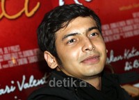 Boy Hamzah berperan sebagai fotografer dalam film romantis tersebut. Gus Mun/detikHOT.