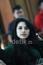 Sidang Kasus Nikita Mirzani Didemo Puluhan Orang