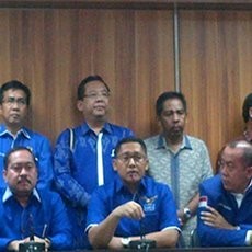 Tanpa Ibas, Anas Teken Pakta Integritas Bersama Jajaran DPP PD