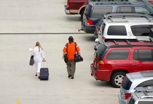 6 Hal yang harus Diingat Jika Menginapkan Mobil di Bandara