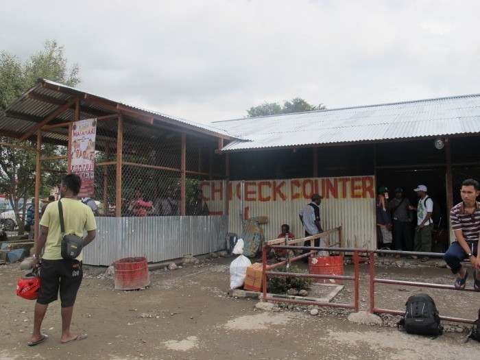 Suka Duka Bandara di Indonesia Timur