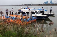 KM Kerapu siap mengantar warga Rusun Marunda yang ingin menuju ke Muara Baru.