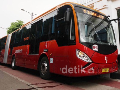 Jokowi Resmikan Busway Koridor XII