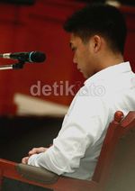 Rasyid Rajasa Jalani Sidang Perdana