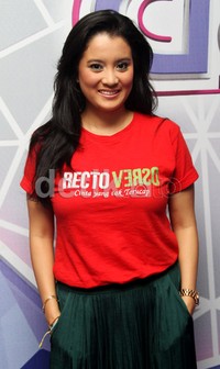 Marcella tersenyum di depan kamera. Gusmun/detikFoto.