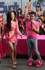 Jessica Iskandar & Olga Syahputra Kompak Berbaju Pink
