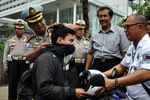 Bagi-bagi 1.000 Masker Gratis di Bundaran HI